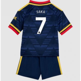 Köp Arsenal Barn Bukayo Saka #7 Bortatröja 2026-27 Mini-Kit Fotbollsset med Shorts på kopafotbollsset.com Köpa Arsenal Barn Bukayo Saka #7 Bortatröja 2026-27 Mini-Kit Fotbollsset med Shorts på nätet