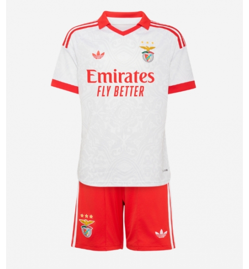 Köp Fotbollsset Barn billiga Benfica Bortatröja 2026-27 vit röd med eget tryck på kopafotbollsset.com Köpa Fotbollsset Barn billiga Benfica Bortatröja 2026-27 vit röd med eget tryck på nätet