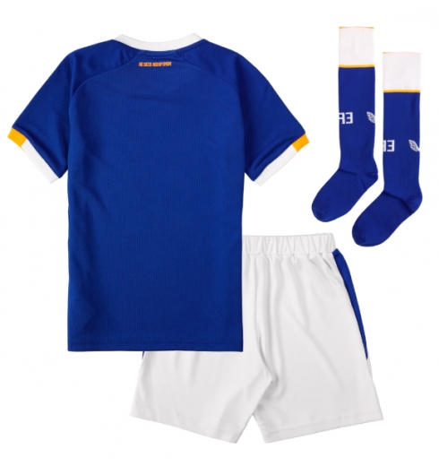 Köp Fotbollskläder barn billigt Everton Hemmatröja 2026-27 Blå vit på kopafotbollsset.com 2 Köpa Fotbollskläder barn billigt Everton Hemmatröja 2026-27 Blå vit på nätet 2