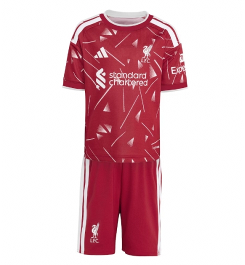 Köp Liverpool Hemmatröja 2026-27 röd tröja set för barn på kopafotbollsset.com Köpa Liverpool Hemmatröja 2026-27 röd tröja set för barn på nätet