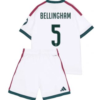Köp Beställning Real Madrid 2026/27 hemmaställ för barn – med Bellingham 5 tryck på kopafotbollsset.com Köpa Beställning Real Madrid 2026/27 hemmaställ för barn – med Bellingham 5 tryck på nätet