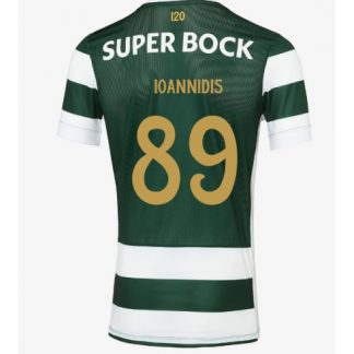 Köp Sporting CP Fotis Ioannidis #89 Hemmatröja 2026-27 Fotbollströja Fotbollsställ Kortärmad på kopafotbollsset.com Köpa Sporting CP Fotis Ioannidis #89 Hemmatröja 2026-27 Fotbollströja Fotbollsställ Kortärmad på nätet