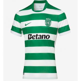Köp Sporting CP Hemmatröja 2025-26 Fotbollsställ Kortärmad på kopafotbollsset.com Köpa Sporting CP Hemmatröja 2025-26 Fotbollsställ Kortärmad på nätet